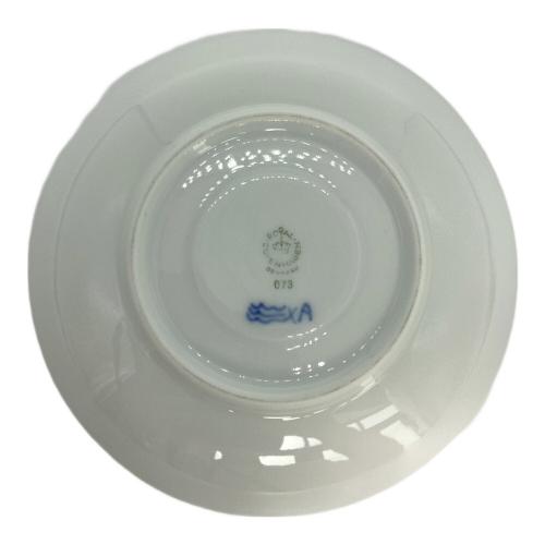 ROYAL COPENHAGEN (ロイヤル・コペンハーゲン) カップ&ソーサー ブルーフラワー・カーブ