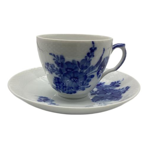 ROYAL COPENHAGEN (ロイヤル・コペンハーゲン) カップ&ソーサー ブルーフラワー・カーブ