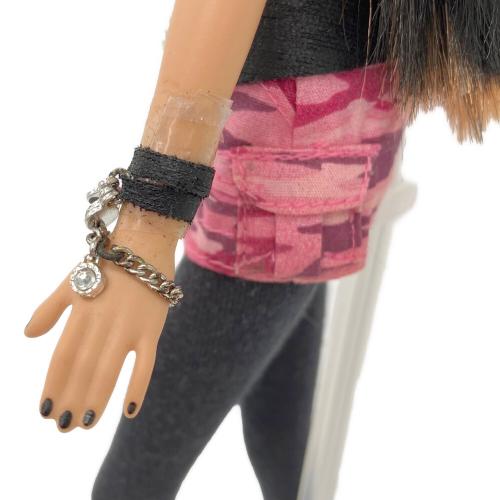 Mattel (マテル) バービー人形 2006年　ハードロックカフェ限定