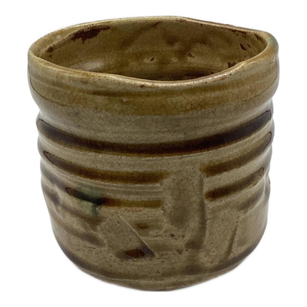 東窯 加実作 黄瀬戸筒茶盌 抹茶椀｜トレファクONLINE
