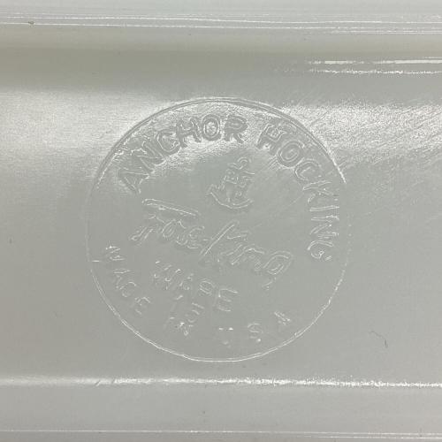 Fire King (ファイヤーキング) ミルクガラスフラワーベース USED