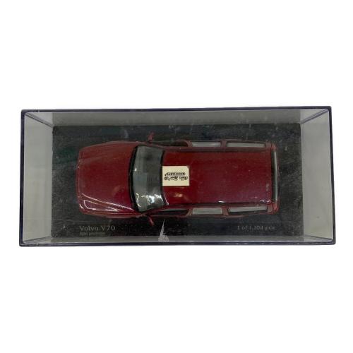 MINICHAMPS (ミニチャンプス) VOLVO V70 モデルカー