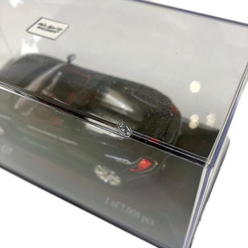 MINICHAMPS (ミニチャンプス) PORSCHE CARRERA GT モデルカー