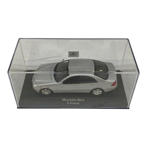 MINICHAMPS (ミニチャンプス) メルセデスベンツ Eクラス 1:43 モデルカー