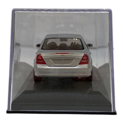 MINICHAMPS (ミニチャンプス) メルセデスベンツ Eクラス 1:43 モデルカー