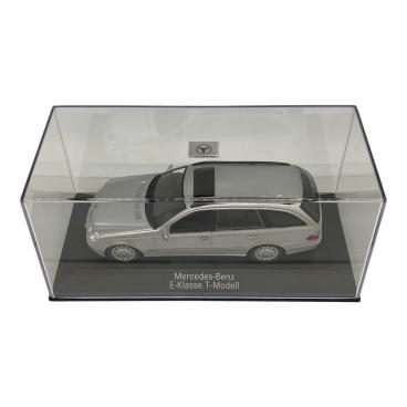 AUTOart (オートアート) 2005 SUPER GT Xanavi NISMO Z #1 モデルカー