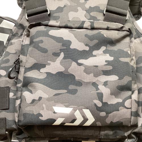 DAIWA (ダイワ) フローティングベスト メンズ SIZE L ブラック
