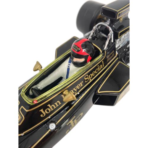 QUARTZO (カルツォ) LOTUS Classic GrandPrix 72D Emerson Fittipaldi 1972 モデルカー 18291 3000台限定 1:18