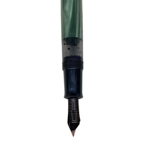 Pelikan (ペリカン) 万年筆 ※インクなし グリーン
