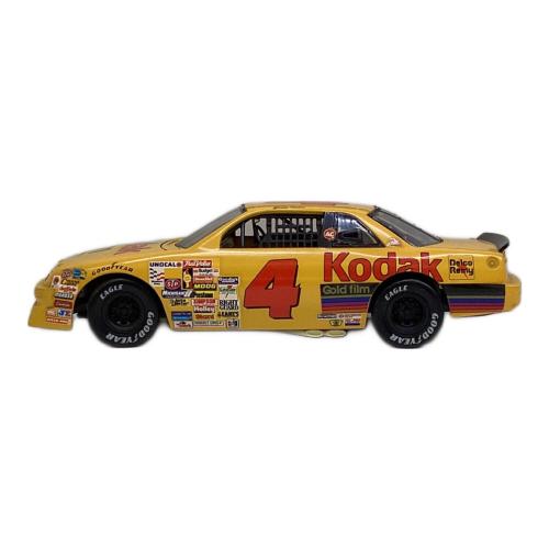 ERTL (アーテル) シボレー ルミナ NASCAR イエロー モデルカー