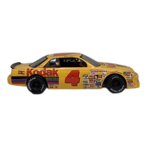 ERTL (アーテル) シボレー ルミナ NASCAR イエロー モデルカー