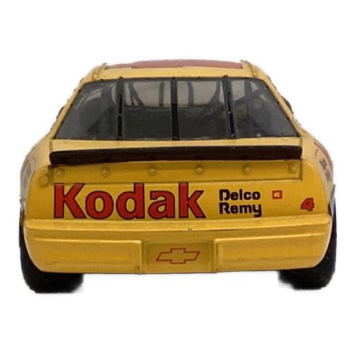 ERTL (アーテル) シボレー ルミナ NASCAR イエロー モデルカー