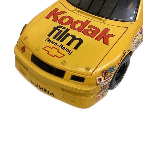 ERTL (アーテル) シボレー ルミナ NASCAR イエロー モデルカー