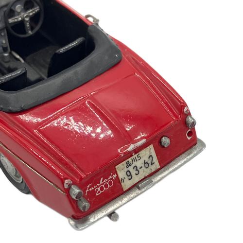 CAM (カム) DATSUN SR311‘67 ミニカー レッド