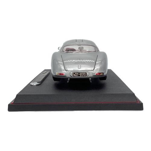 Maisto (マイスト) メルセデスベンツ300SLRウーレンハウトクーペUhlenhaut モデルカー ③
