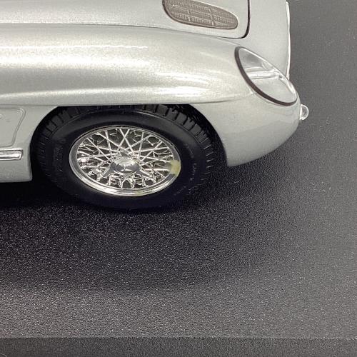 Maisto (マイスト) メルセデスベンツ300SLRウーレンハウトクーペUhlenhaut モデルカー ③