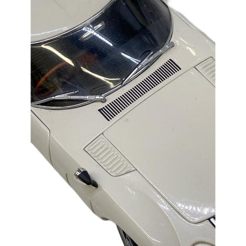 EBBRO (エブロ) TOYOTA 2000GT モデルカー 24030 ホワイト 1/24