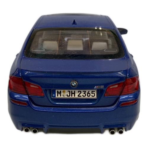Paragon (パラゴン) BMW M5 モデルカー ※サイドミラー片方折れ