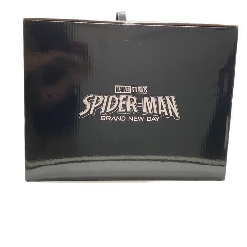 フィギュア HappyくじLAST賞　スパイダーマン・ハルク ジオラマスタチュー
