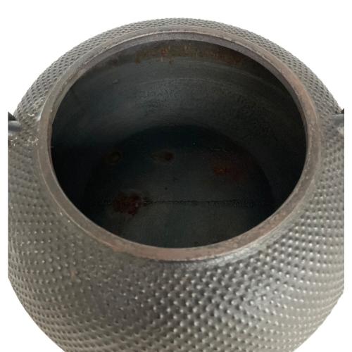 南部鉄器 (ナンブテッキ) 鉄瓶 岩鋳