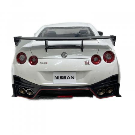 デアゴスティーニ・ジャパン 1/8 NISSAN GT-R NISMO ミニカー
