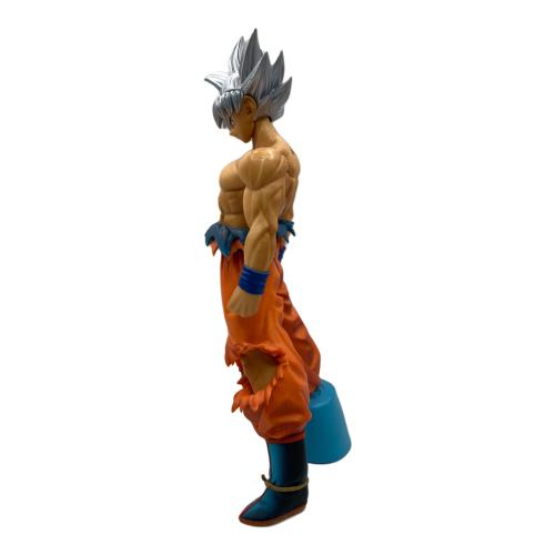 一番くじ ドラゴンボール D賞 孫悟空(身勝手の極意) フィギュア BATTLE OF WORLD with DRAGONBALL LEGENDS