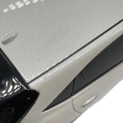 TOYOTA (トヨタ) 1/30 トヨタ カラーサンプル ハリアー 60系前期 ホワイトパールCS モデルカー ハガレ有