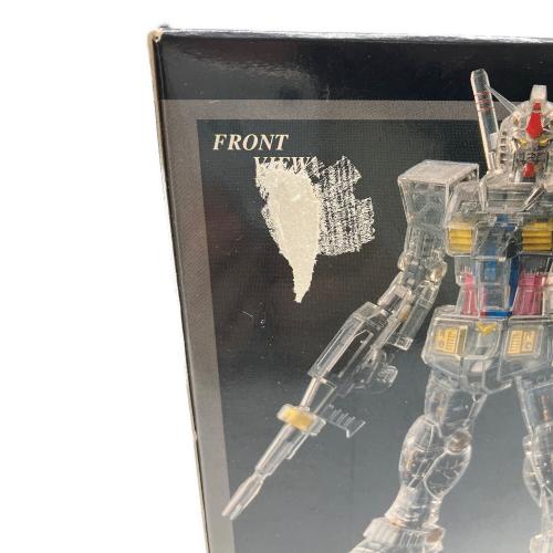 BANDAI (バンダイ) MG 1/100 RX-78-2 ガンダム Ver.2.0 ガンプラ ※箱多少のダメージ有 メカニカルクリアVer.