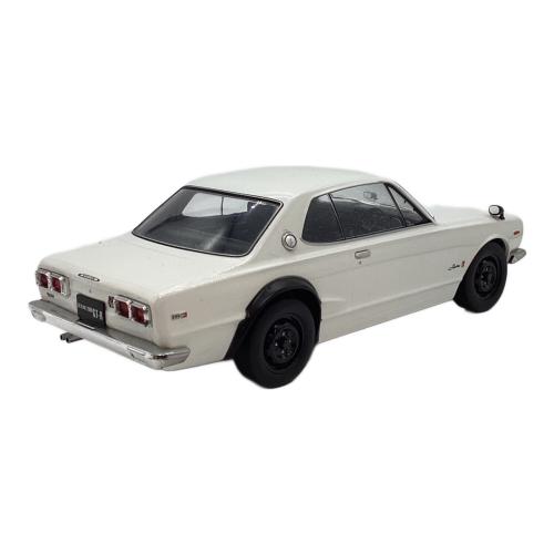 スカイライン モデルカー 1/18 2000GT-R(KPGC10)