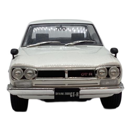 スカイライン モデルカー 1/18 2000GT-R(KPGC10)