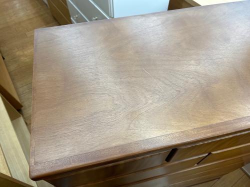 臼井木工 ミズメザクラチェスト ブラウン 天板キズあり 6段 幅:約90㎝