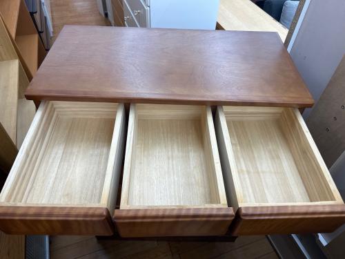 臼井木工 ミズメザクラチェスト ブラウン 天板キズあり 6段 幅:約90㎝