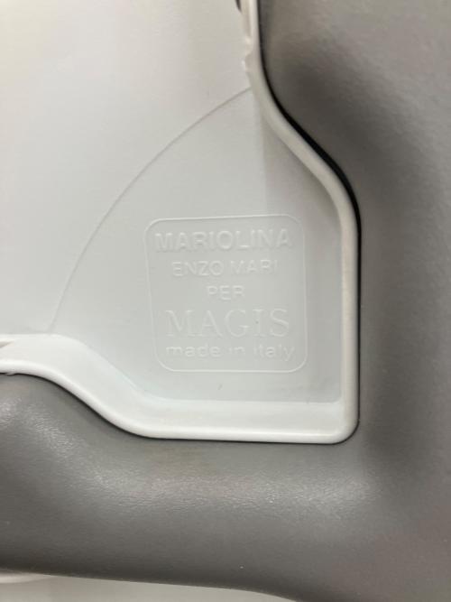 MAGIS (マジス) スタッキングチェアー Mariolina