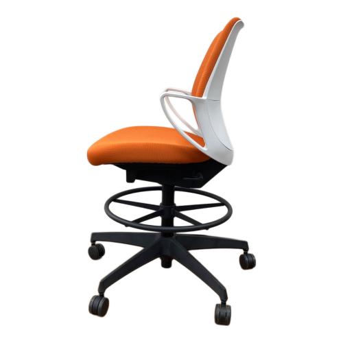 KOKUYO (コクヨ) ワークチェアー オレンジ