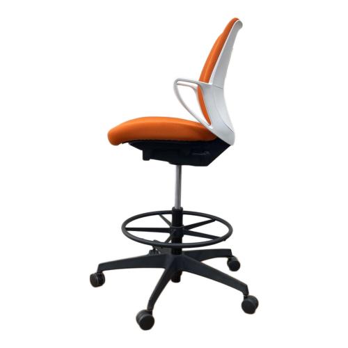 KOKUYO (コクヨ) ワークチェアー オレンジ