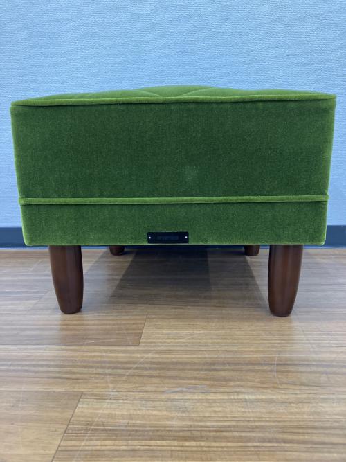 カリモク60 (カリモクロクマル) オットマン