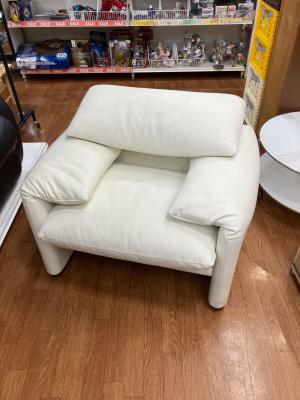 CASSINA (カッシーナ) 1人掛けソファー ホワイト マラルンガ