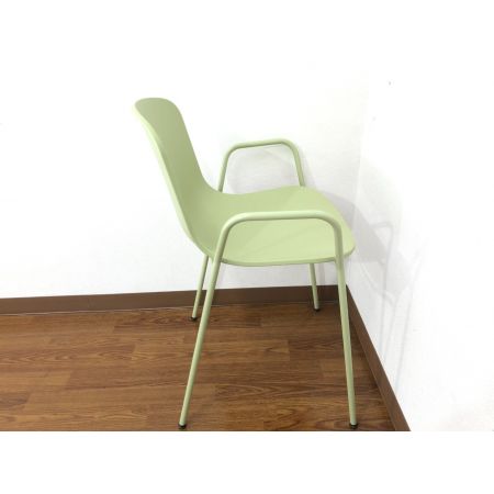 TOOU (トゥー) ダイニングチェアー グリーン HOLI Chair
