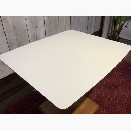 カリモク60+ (カリモクロクマル) カフェテーブル ウォールナットカラー 