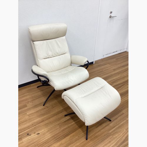 Ekornes (エコーネス) リクライニングチェアー Stressless TOKYO オットマン付 レザー