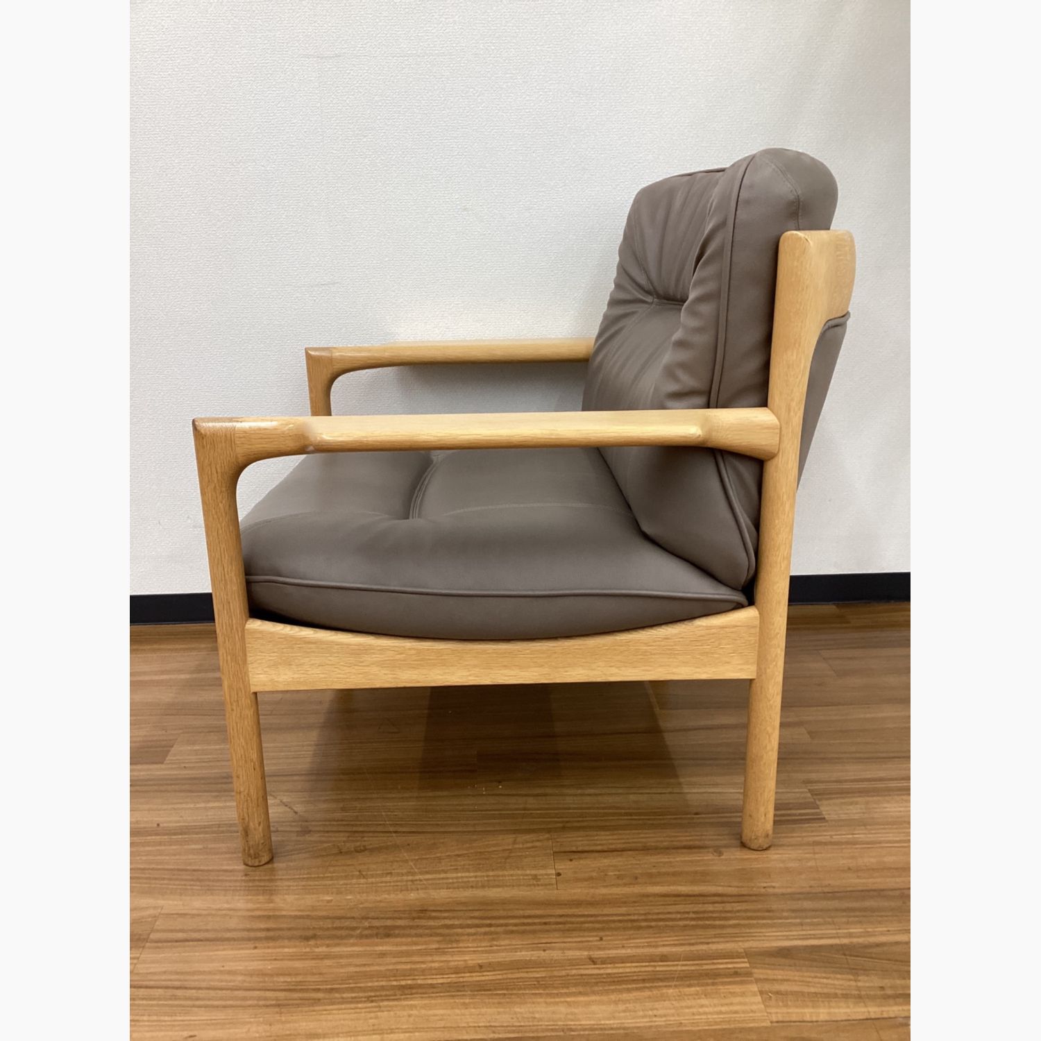 CONDE HOUSE (カンディハウス) チェア GOLFER 肘付 革/北海道ナラ材