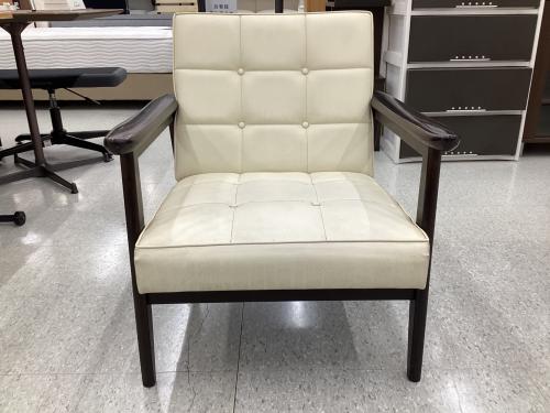 カリモク60 (カリモクロクマル) 1人掛けソファー ブラック×ホワイト W36150HD ラバートリー×合皮 Kチェア1シーター