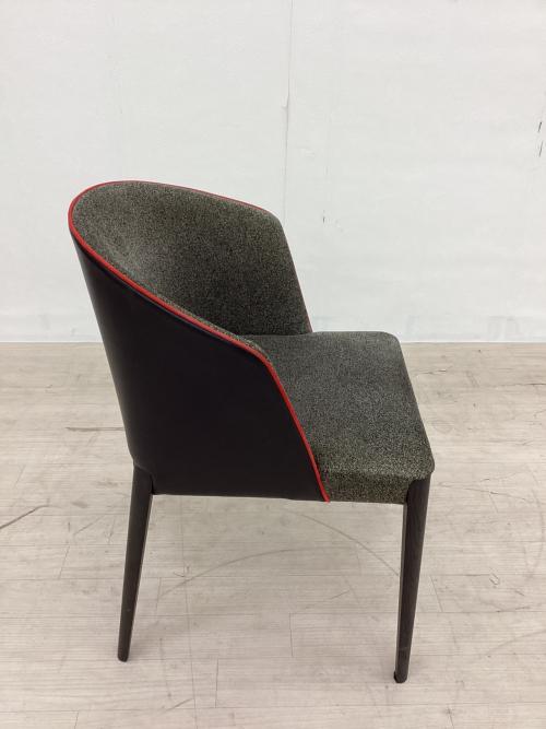 arflex (アルフレックス) ダイニングチェアー グレー/ブラック/レッド FLUTE