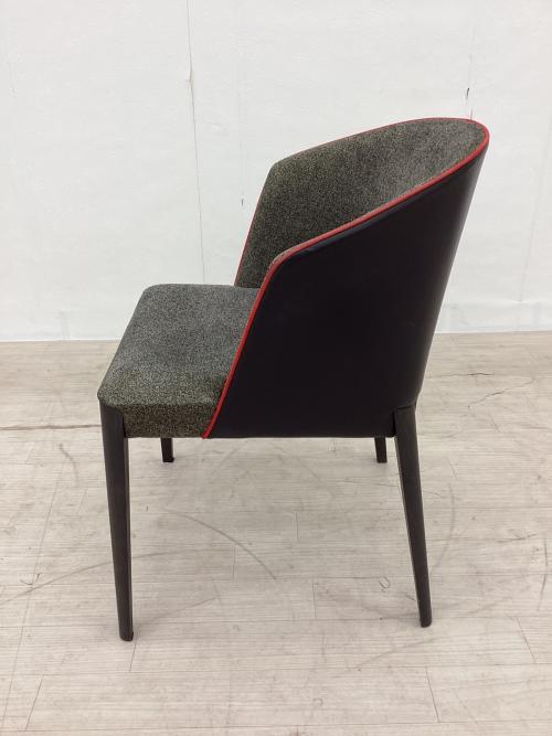 arflex (アルフレックス) ダイニングチェアー グレー/ブラック/レッド FLUTE