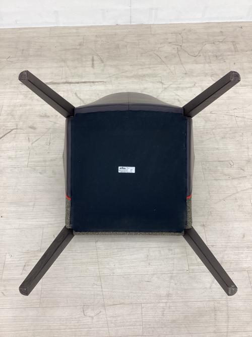 arflex (アルフレックス) ダイニングチェアー グレー/ブラック/レッド FLUTE