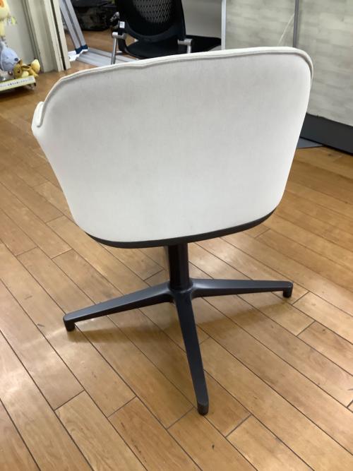 Vitra (ヴィトラ) ソフトシェルチェア