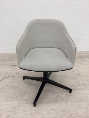 Vitra (ヴィトラ) ソフトシェルチェア ベージュ×ブラック