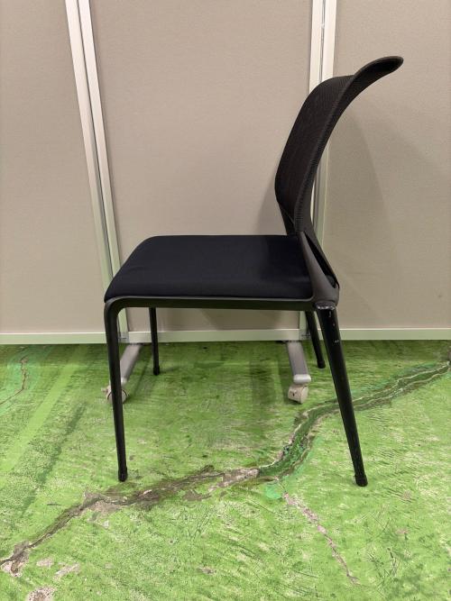 Vitra (ヴィトラ) カンファレンスチェア ブラック メダスリム
