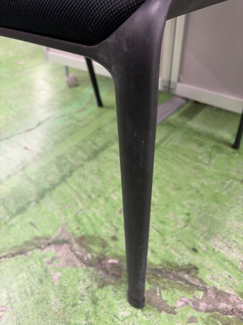 Vitra (ヴィトラ) カンファレンスチェア ブラック メダスリム