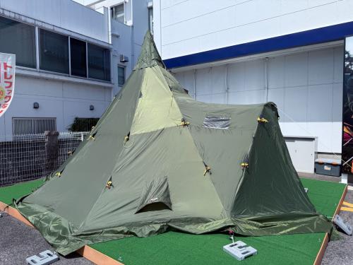 HELSPORT モノポールテント ヨゴレ小・若干のベタツキ・わずかな小穴・TPUくもり有 バランゲルキャンプ8-10 アウターテント&ポール 約550×450×300cm 2～4人用 程度B 程度A スカートあり ハンマーなし/説明書なし
